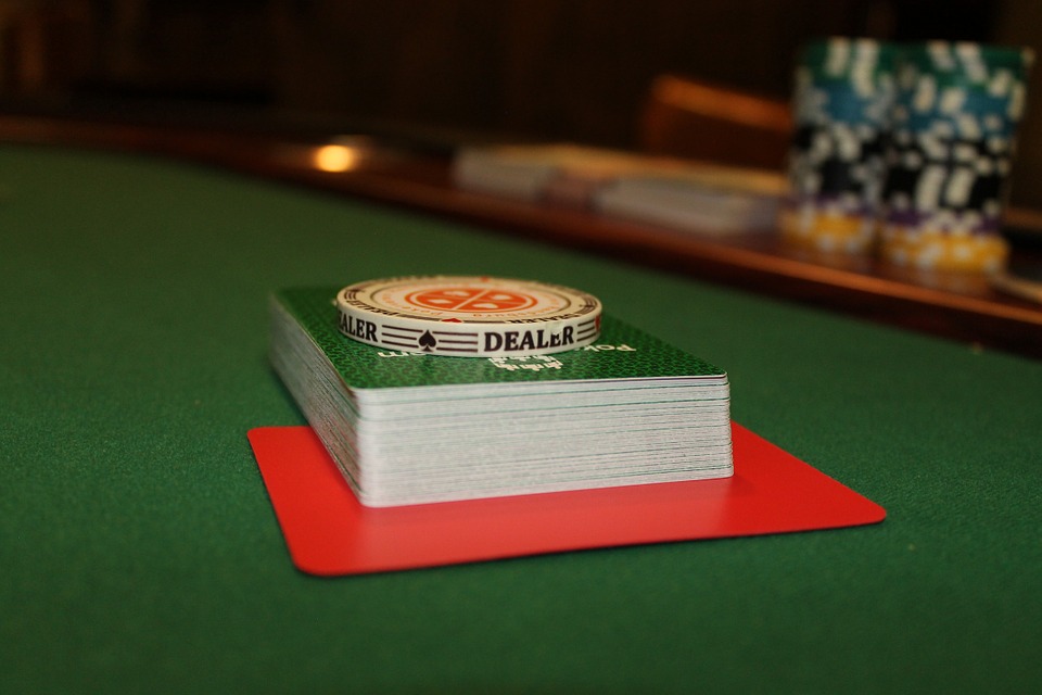 become a poker dealer