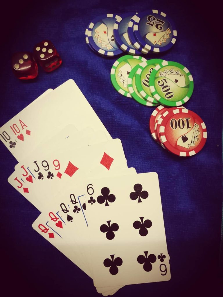 How to Play Chinese Poker Like a Pro
