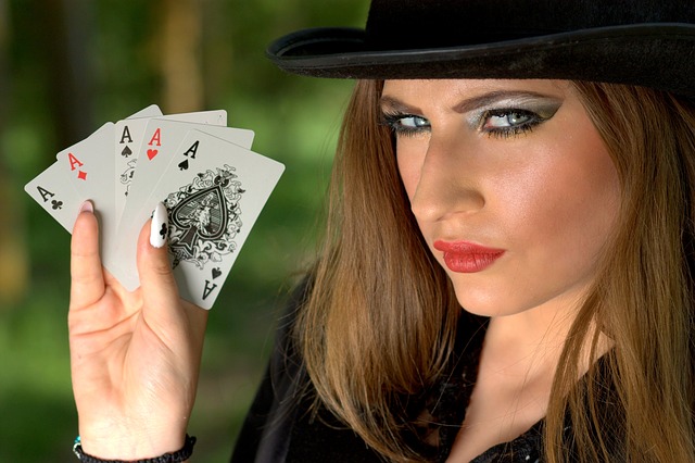 beautiful women in poker