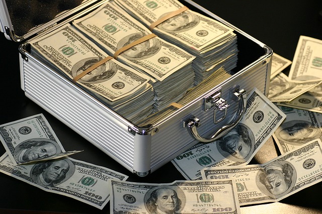 case filled with us dollar bills