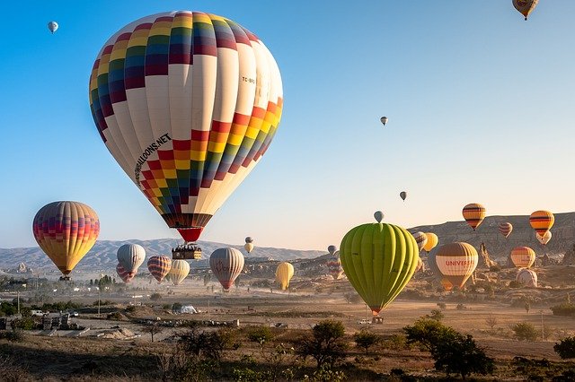 hot air balloon racing