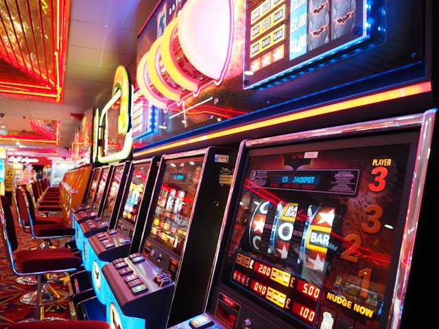 networked and progressive slot machines