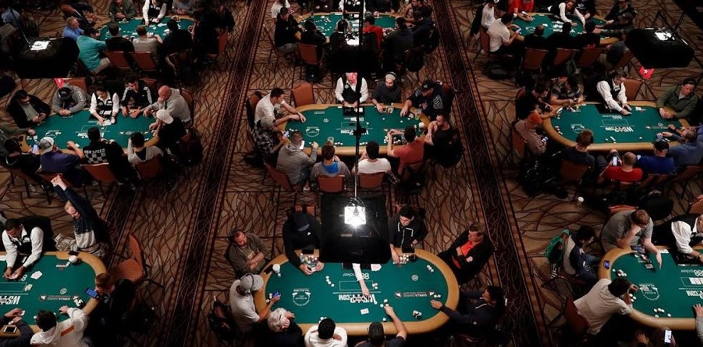 Multi-Table Poker Tournaments